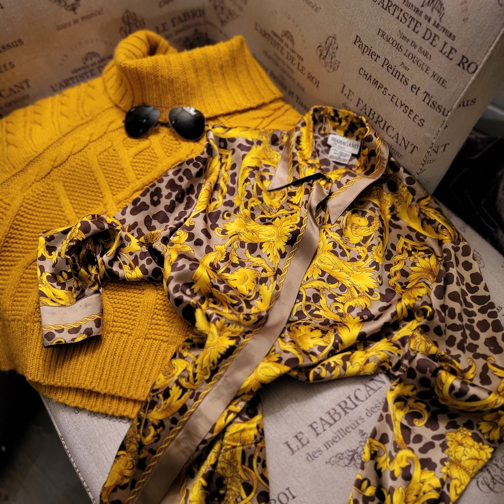 SWEATER BOLD & BRIGHT
